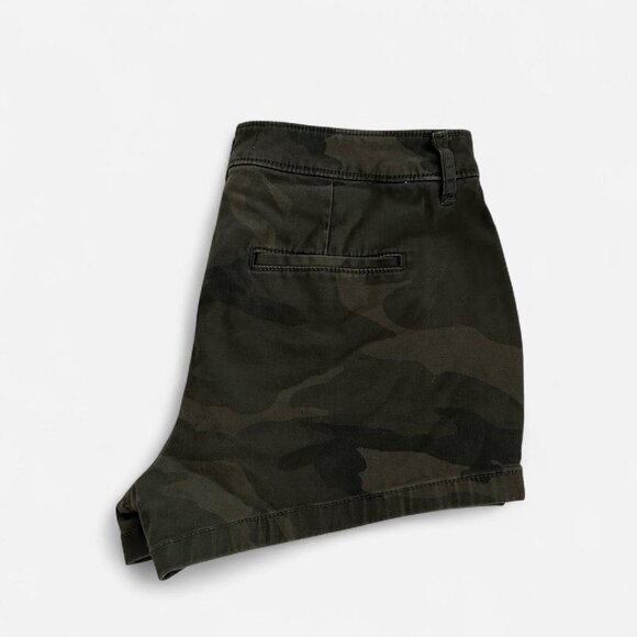 Abercrombie & Fitch Camo Shorts - Picture 1 of 4